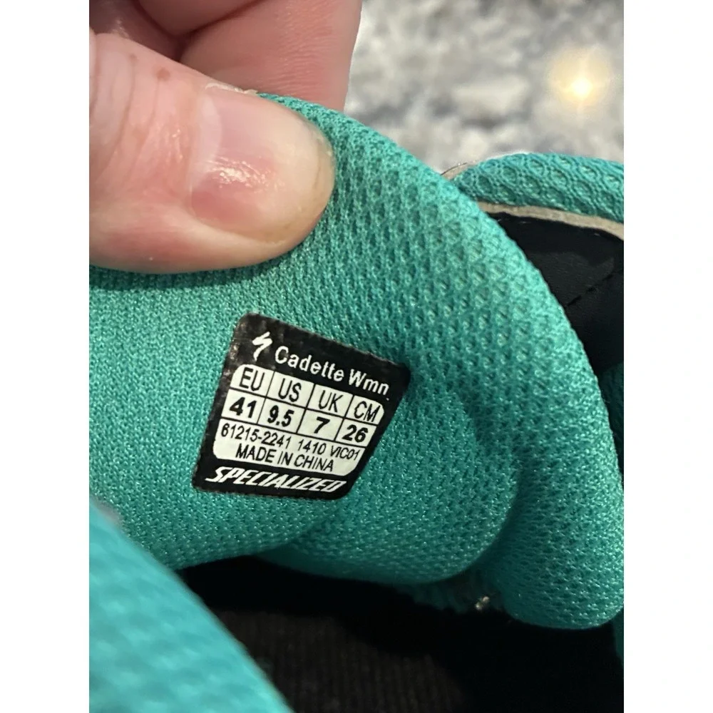 Specialized Body Geometry Cadette Women Black/Carbon/Emerald Green - 9.5/41